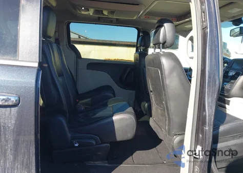 2014 Chrysler Town & Country Touring-L z USA, uszkodzony, nr VIN 2C4RC1CG6ER421392